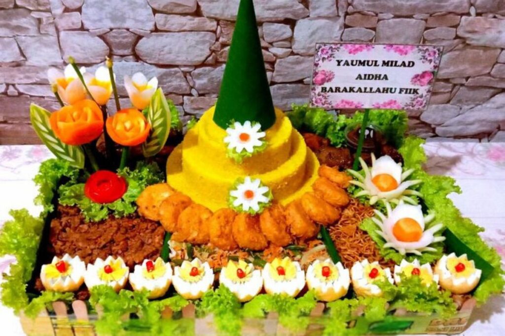 Nasi Tumpeng Kuning (18)