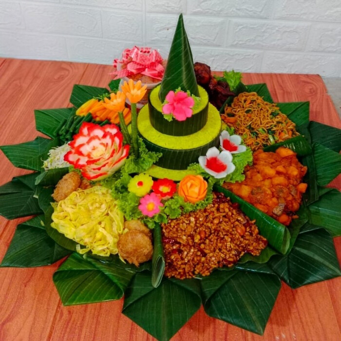 Paket Nasi Tumpeng Porsi 10 orang